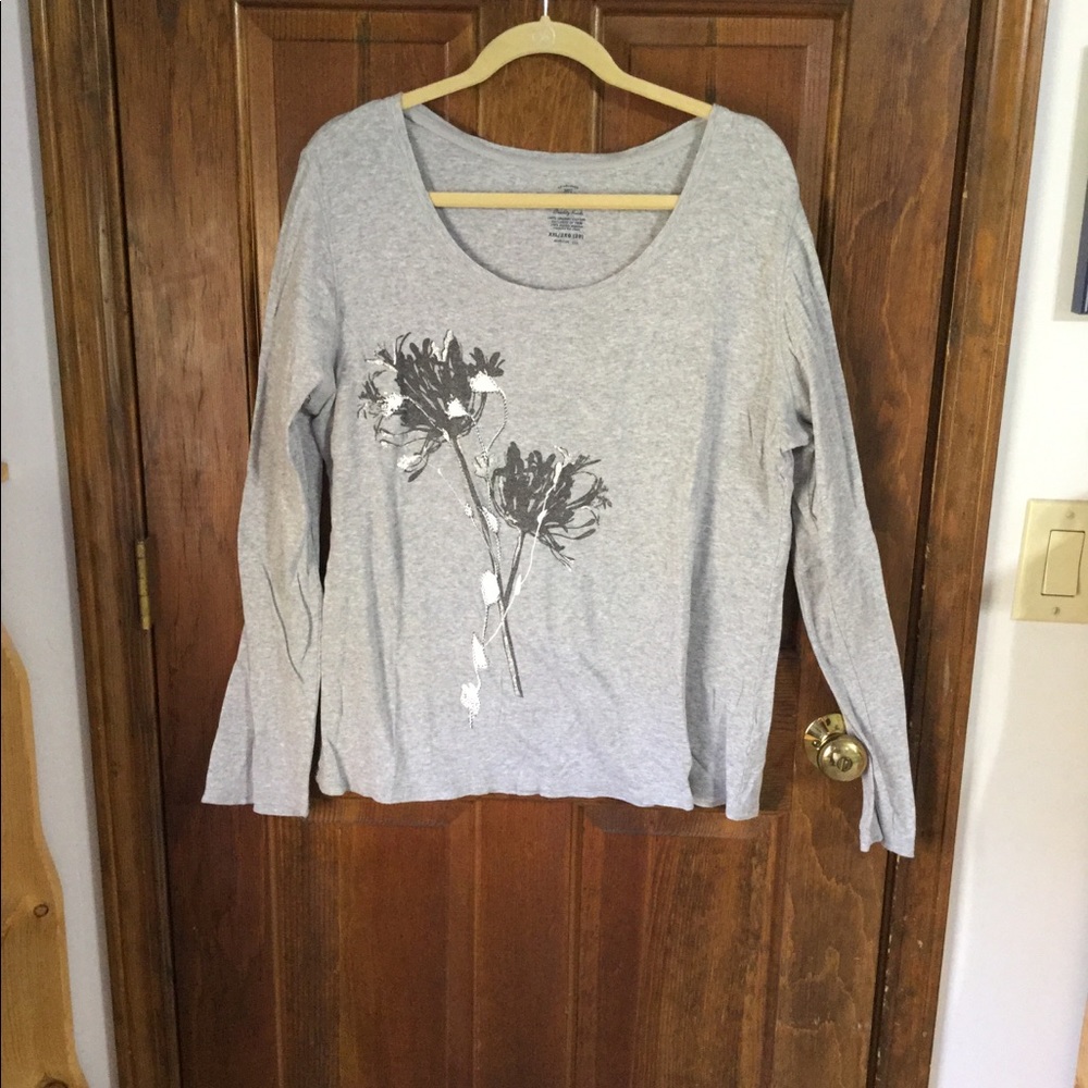 Light grey tee with floral design.